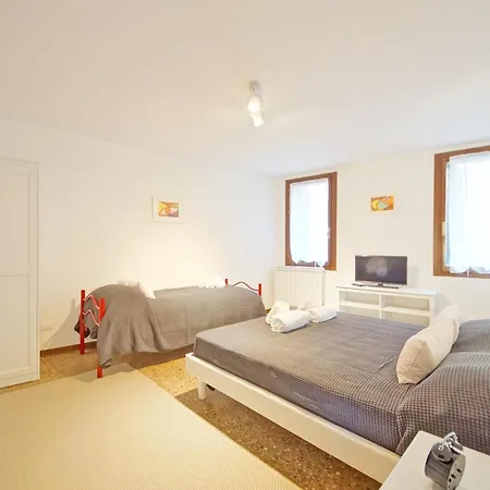 Appartement Ca Square San Marco 425 *