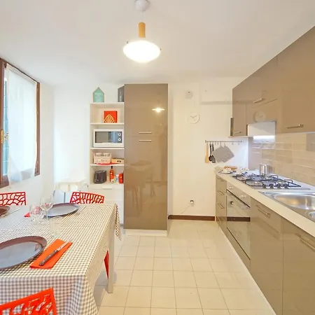 425 Elettra San Marco *