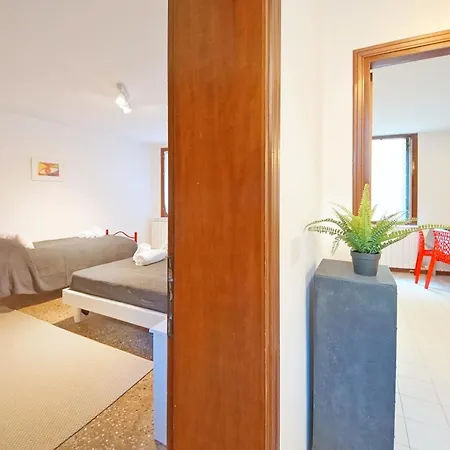 425 Elettra San Marco Apartment